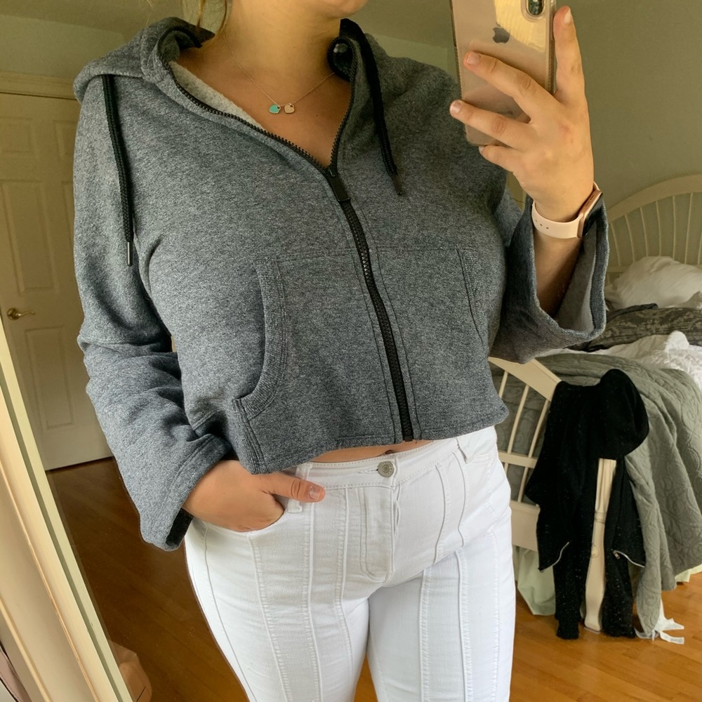 CALVIN KLEIN SWEATSHIRT